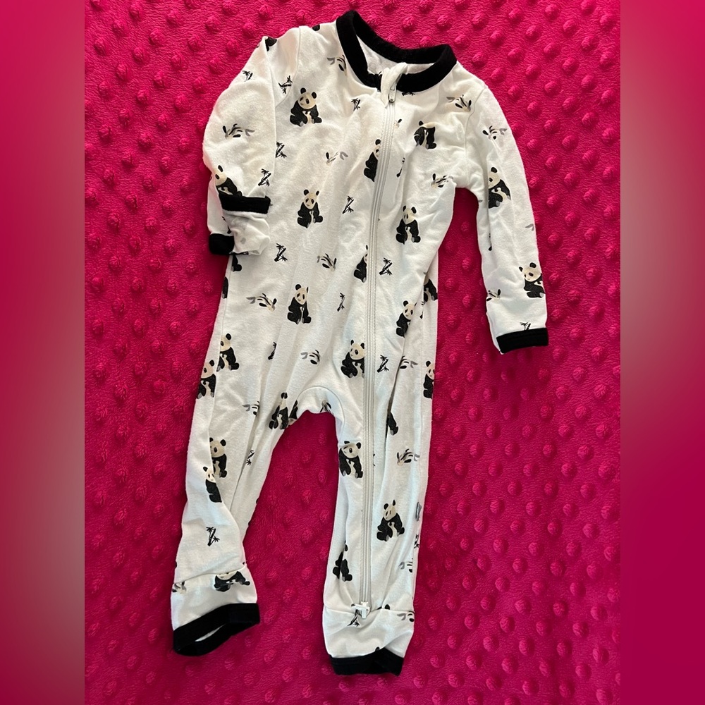 KYTE BABY Soft Bamboo Romper Zippy, Zipper Closure 0-3 Month Pandas